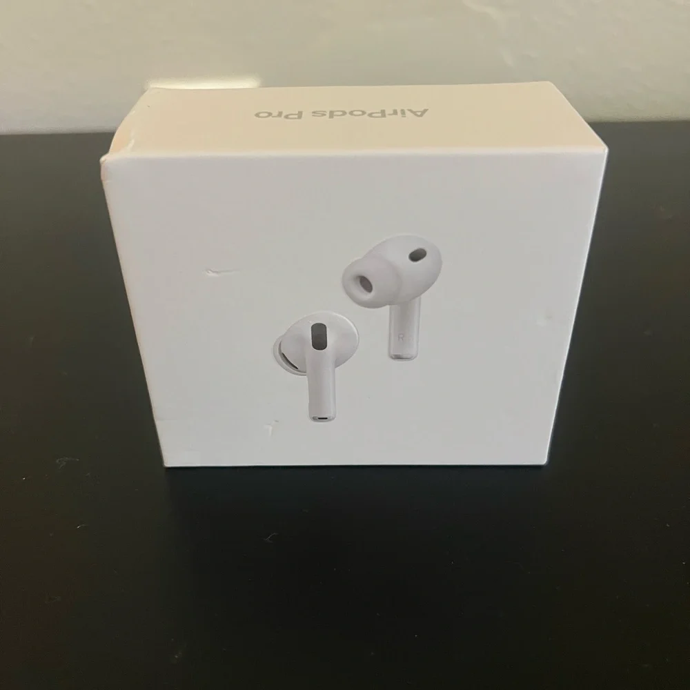 Apple Wireless Earbuds with Charging Case - White